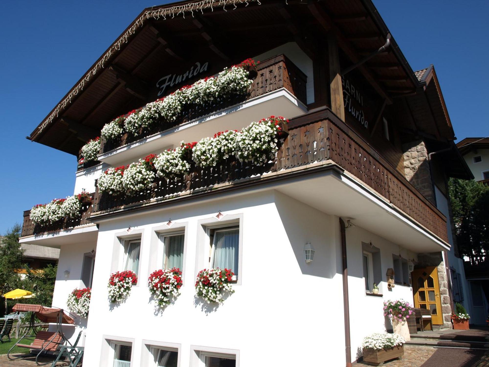 Garni Flurida Acomodação com café da manhã Selva di Val Gardena Exterior foto